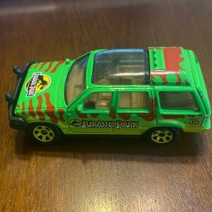 Mattel Jurassic World 93 Ford Explorer